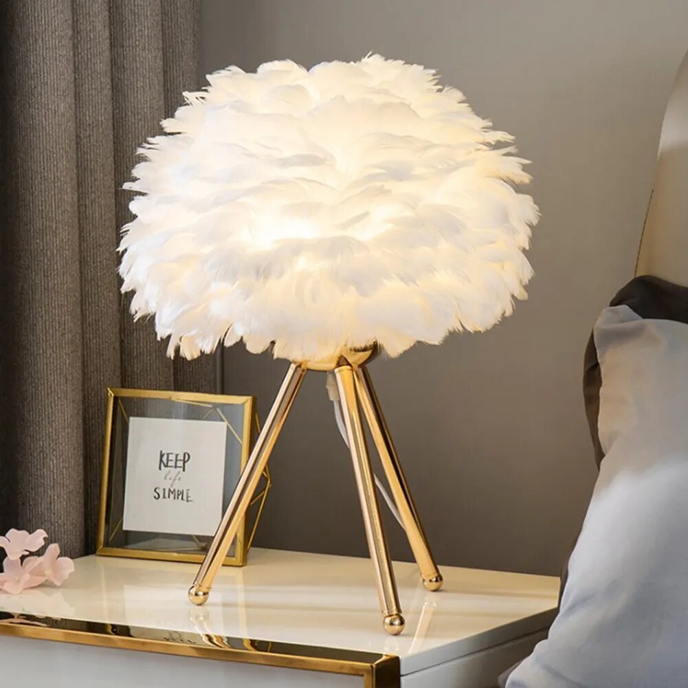 Goose Feather Table Lamp Modern LED Table Lamp For Bedroom Feather Lampshade Bedside Lamp Wedding Christmas Home Decoration E27