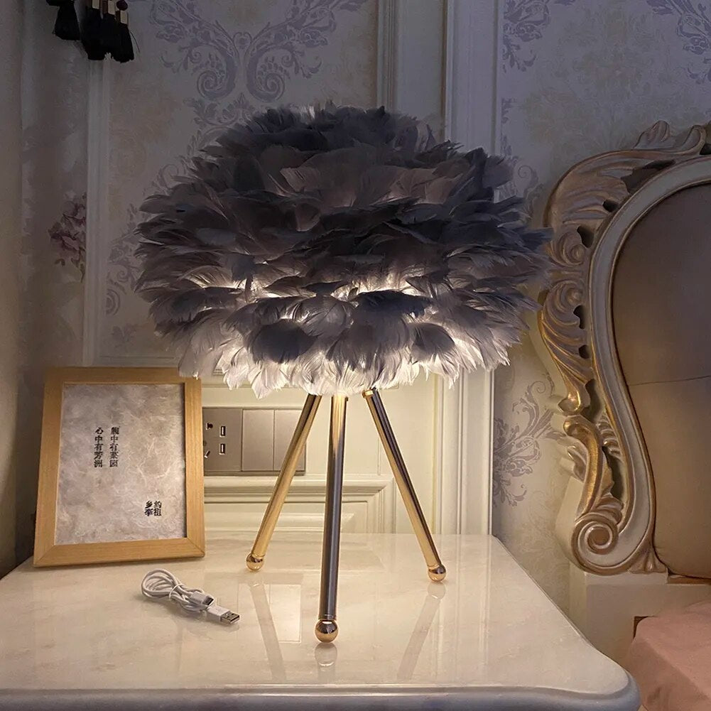 Goose Feather Table Lamp Modern LED Table Lamp For Bedroom Feather Lampshade Bedside Lamp Wedding Christmas Home Decoration E27