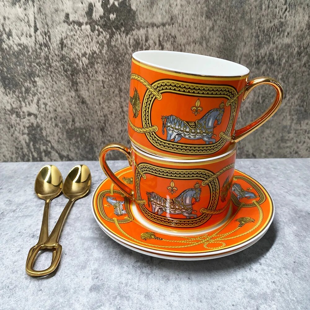 Luxury Tea Cups and Saucers Set of 2 Fine Bone China Coffee Cups Golden Handle Royal Porcelain Tea Party Set Espresso Mugs